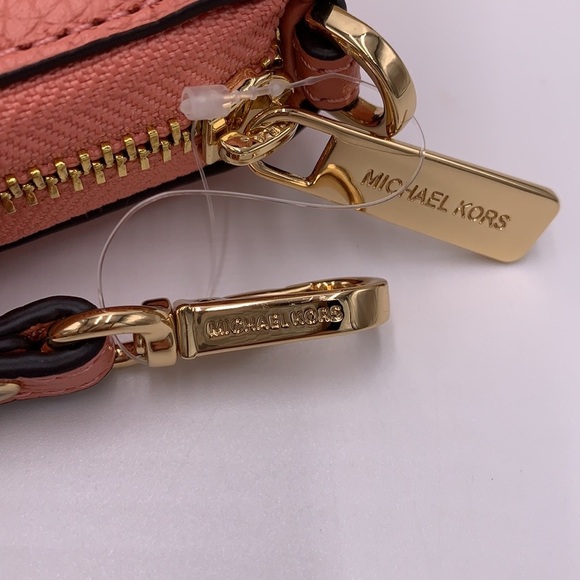 MICHAEL KORS Jet Set Travel Large Travel Continental Leather
Color: SHERBERT - Picture 16 of 16